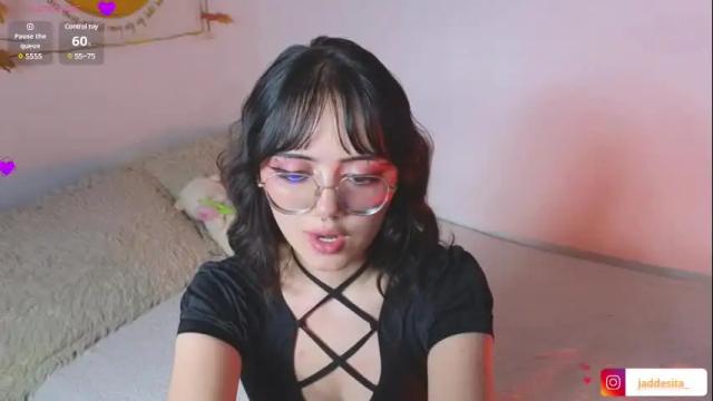 Image 2 of suzumi_ Stream on Chaturbate on 28 days ago