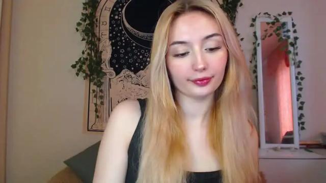 Thumbnail 1, sweeet_baby0's Stream at Chaturbate, 13 months ago