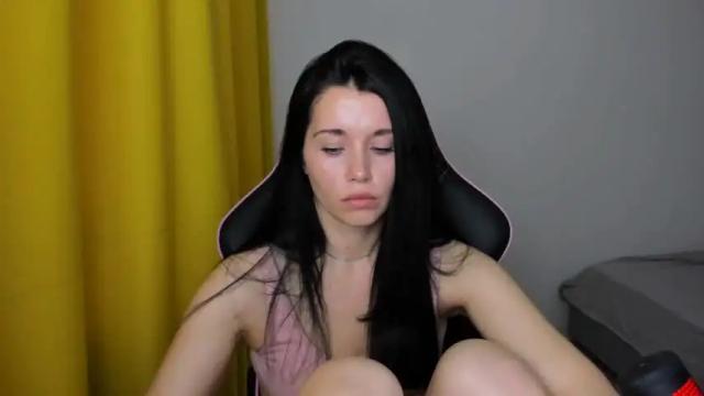 Image 3 of sweeet_may Stream on Chaturbate on 15 months ago