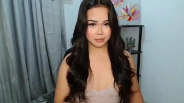 Image 3 of sweet18_jasmine Stream on Chaturbate on 15 months ago