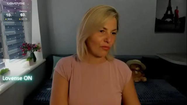 Image 2 of sweet___margaret Stream on Chaturbate on 28 days ago