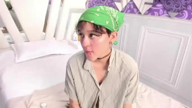 Image 4 of sweet__charm Stream on Chaturbate on 19 months ago