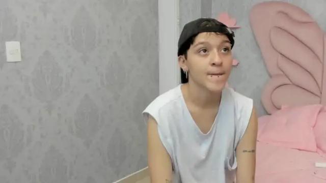 Image 2 of sweet__charm Stream on Chaturbate on 19 months ago