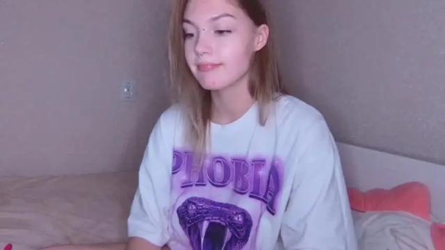 Image 10 of sweet__kitty18 Stream on Chaturbate on 16 months ago