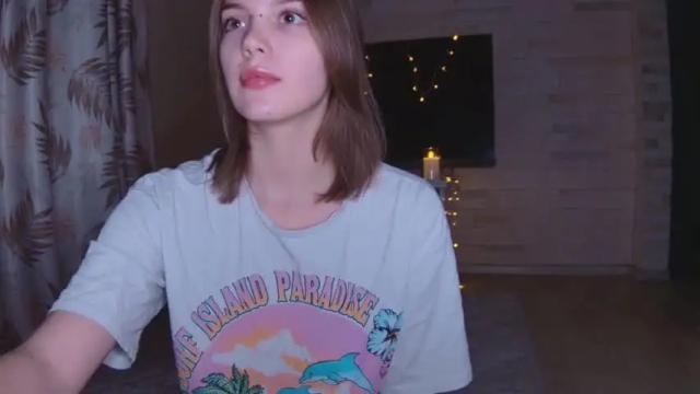 Image 2 of sweet__kitty18 Stream on Chaturbate on 15 months ago