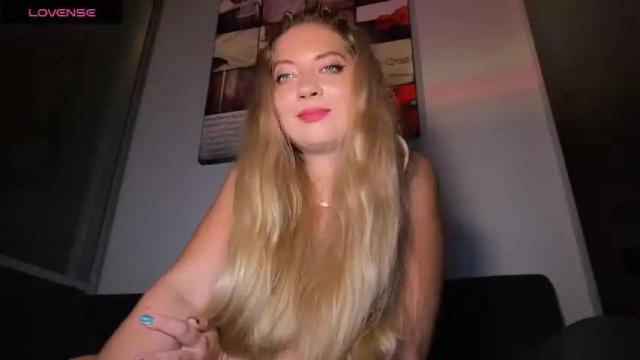 Image 10 of sweet__melon Stream on Chaturbate on 13 months ago