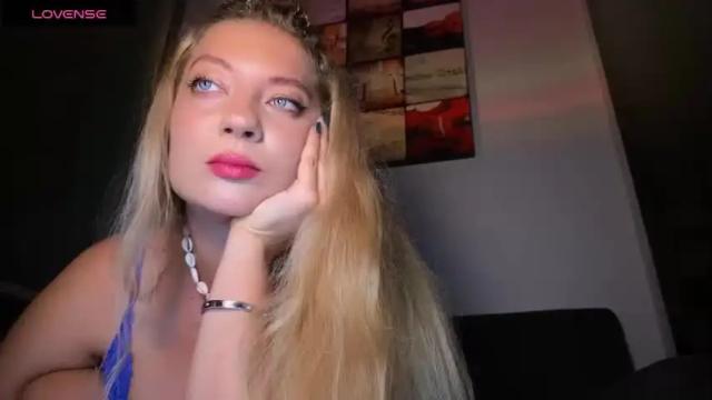 Image 3 of sweet__melon Stream on Chaturbate on 13 months ago