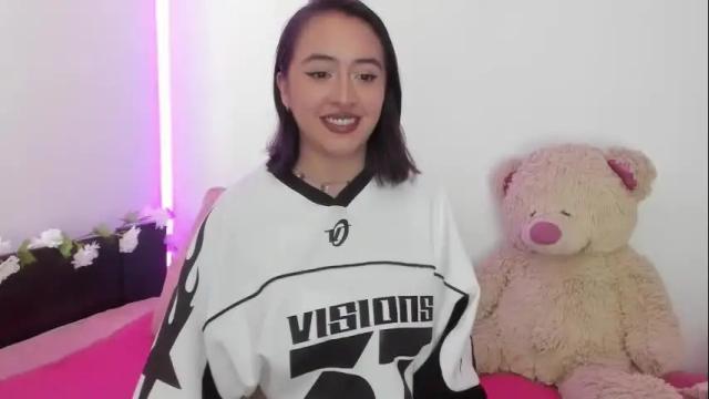 Image 3 of sweet_agata1 Stream on Chaturbate on 26 days ago