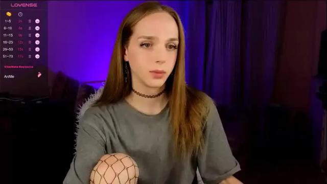 Image 3 of sweet_ali3s Stream on Chaturbate on 3 months ago