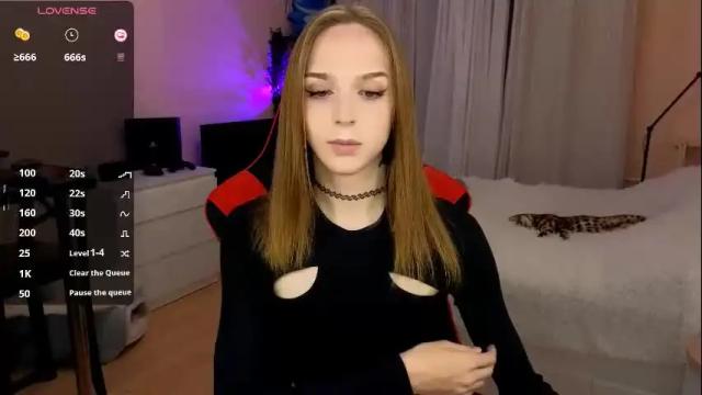 Image 2 of sweet_ali3s Stream on Chaturbate on 1 month ago