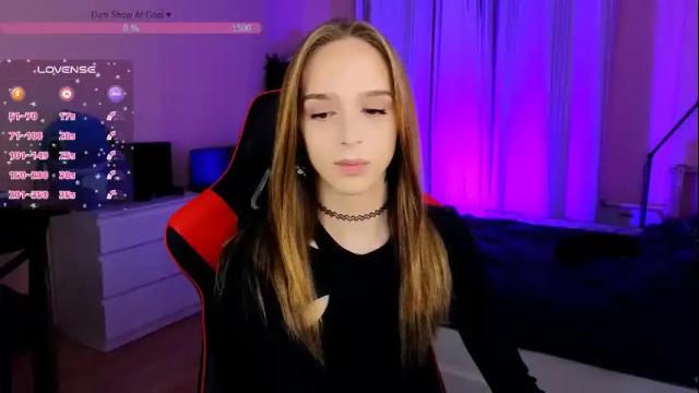Image 2 of sweet_ali3s Stream on Chaturbate on 27 days ago