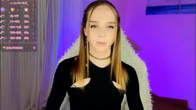 Image 3 of sweet_ali3s Stream on Chaturbate on 2 months ago