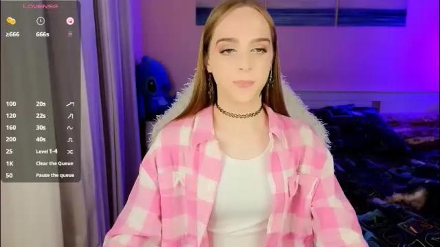 Image 2 of sweet_ali3s Stream on Chaturbate on 26 days ago