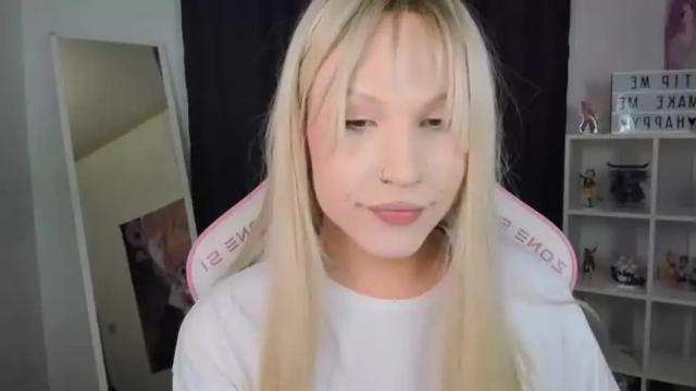 Image 4 of sweet_and_honey Stream on Chaturbate on 20 months ago