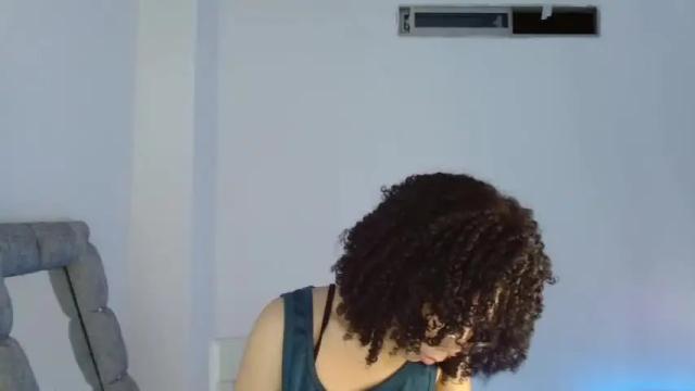 Image 2 of sweet_anie_04 Stream on Chaturbate on 15 months ago