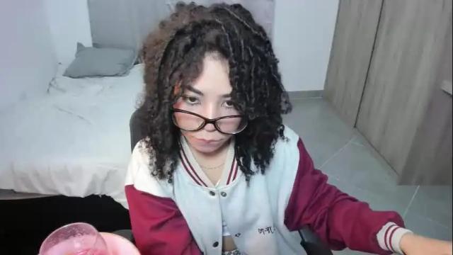 Image 8 of sweet_anie_04 Stream on Chaturbate on 1 month ago