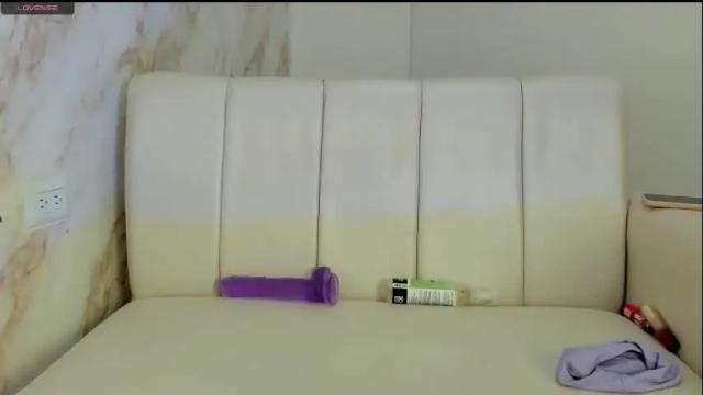 Image 12 of sweet_ayshel Stream on Chaturbate on 6 days ago