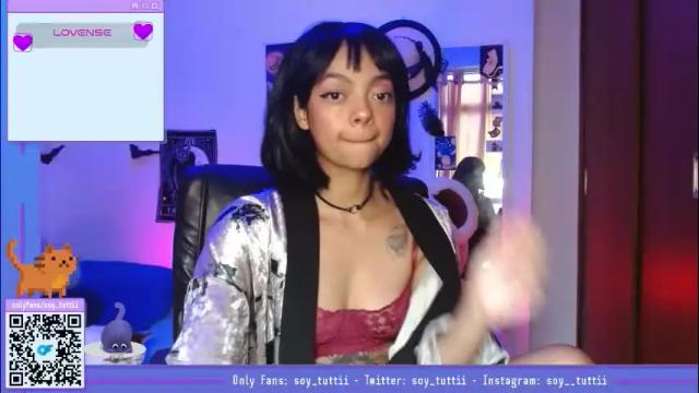 Thumbnail 3, sweet_bluee's Stream at Chaturbate, 1 month ago