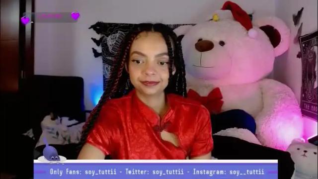 Image 2 of sweet_bluee Stream on Chaturbate on 29 days ago