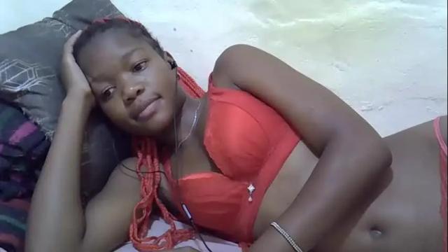 Image 3 of sweet_candy2001 Stream on Chaturbate on 1 month ago