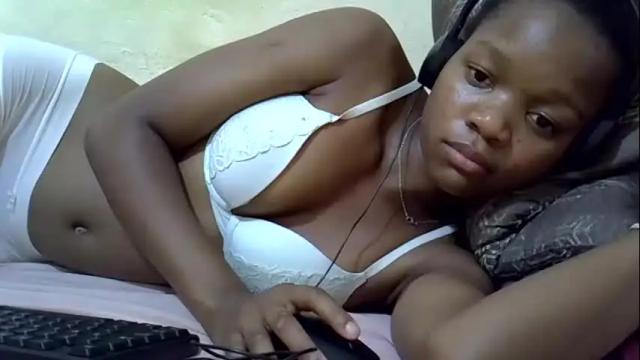 Image 12 of sweet_candy2001 Stream on Chaturbate on 16 days ago