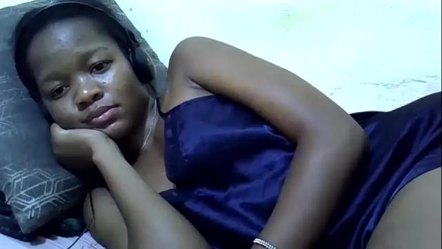 Image 10 of sweet_candy2001 Stream on Chaturbate on 13 days ago