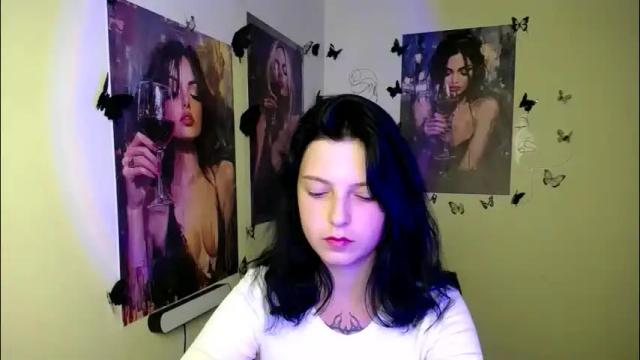 Image 8 of sweet_cherryg Stream on Chaturbate on 1 month ago