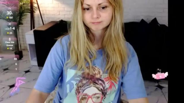 Image 6 of sweet_emily4u Stream on Chaturbate on 1 month ago