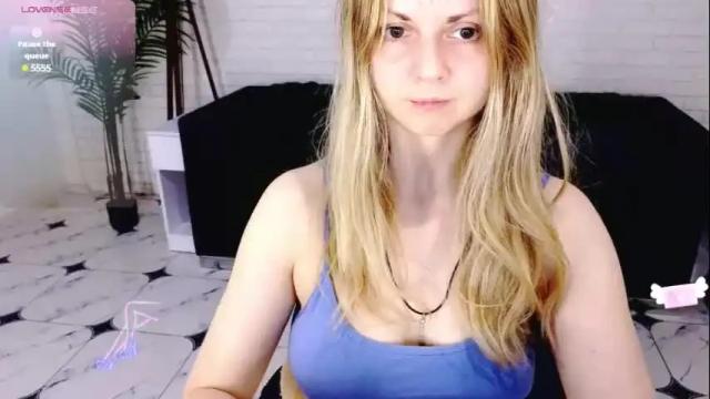 Image 10 of sweet_emily4u Stream on Chaturbate on 1 month ago