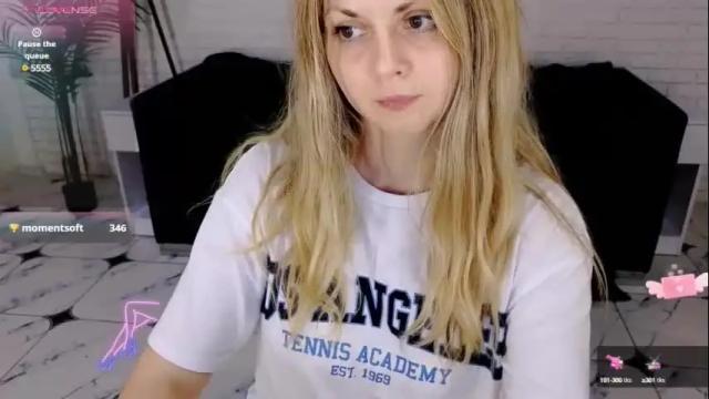 Image 10 of sweet_emily4u Stream on Chaturbate on 11 days ago