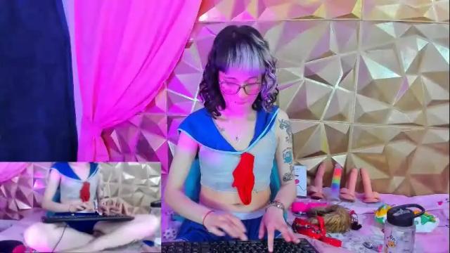 Image 2 of sweet_emmili Stream on Chaturbate on 1 month ago