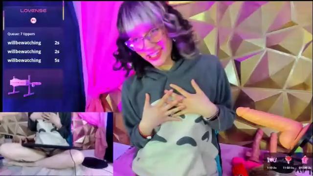 Image 8 of sweet_emmili Stream on Chaturbate on 1 month ago