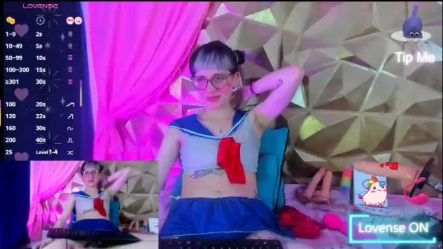 Image 6 of sweet_emmili Stream on Chaturbate on 27 days ago