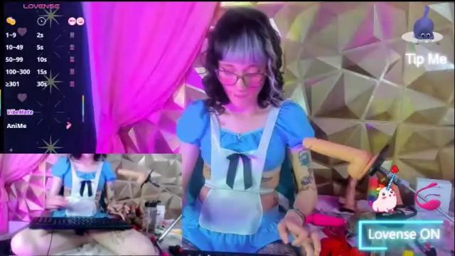 Image 3 of sweet_emmili Stream on Chaturbate on 23 days ago