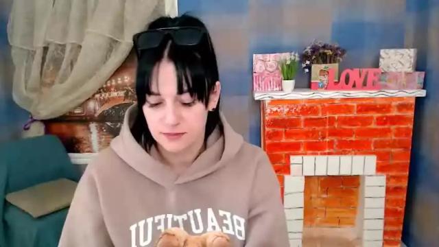 Image 2 of sweet_erika_ Stream on Chaturbate on 22 months ago