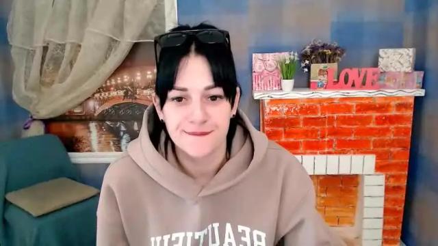Image 4 of sweet_erika_ Stream on Chaturbate on 22 months ago