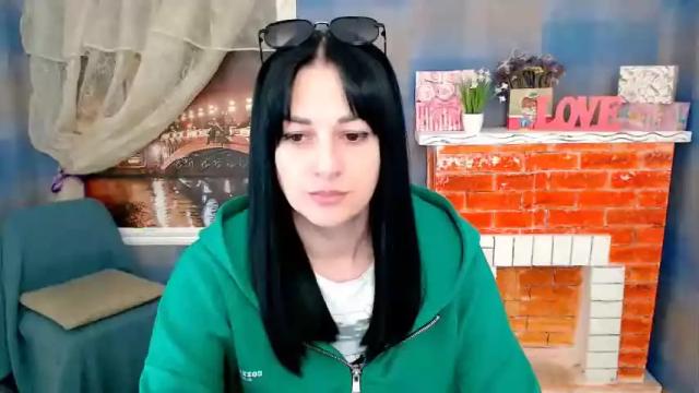 Image 2 of sweet_erika_ Stream on Chaturbate on 13 months ago
