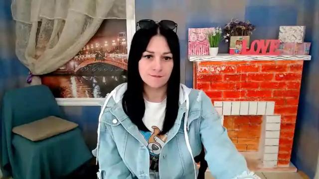 Image 2 of sweet_erika_ Stream on Chaturbate on 13 months ago