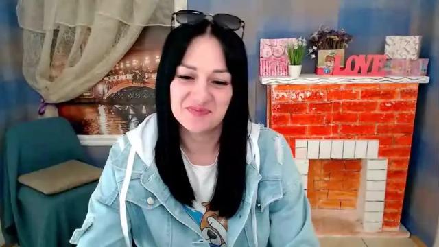 Image 3 of sweet_erika_ Stream on Chaturbate on 13 months ago