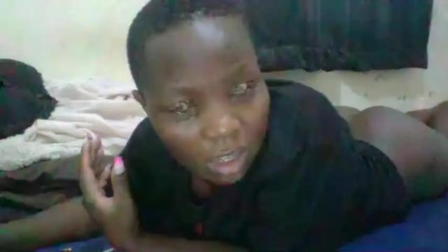 Image 3 of sweet_frida Stream on Chaturbate on 19 months ago