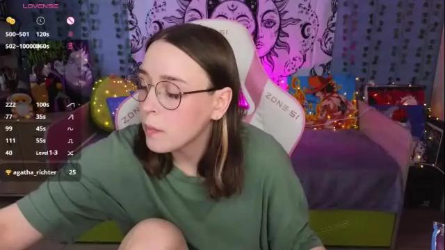 Image 2 of sweet_frosty Stream on Chaturbate on 1 month ago