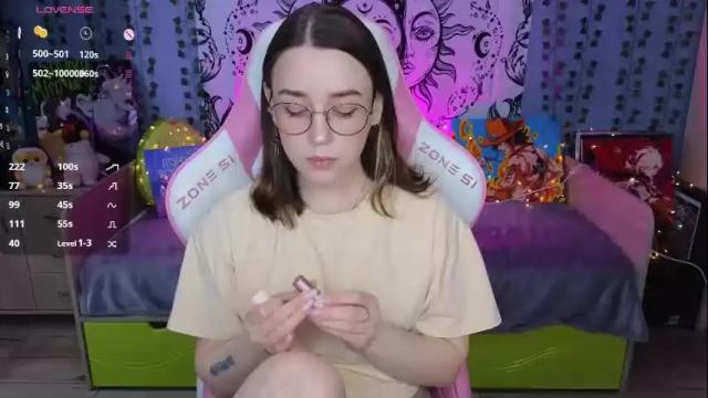 Image 12 of sweet_frosty Stream on Chaturbate on 1 month ago