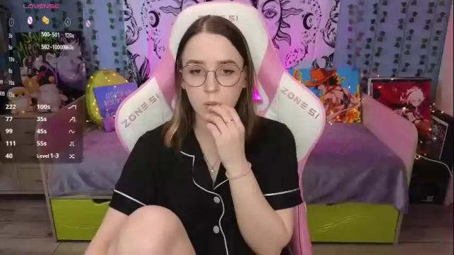 Image 7 of sweet_frosty Stream on Chaturbate on 26 days ago