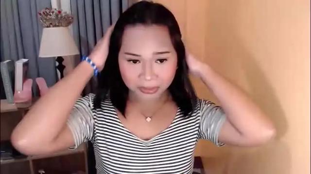 Image 2 of sweet_hoelly Stream on Chaturbate on 2 months ago