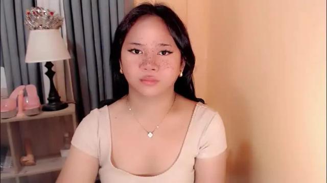 Image 7 of sweet_hoelly Stream on Chaturbate on 2 months ago