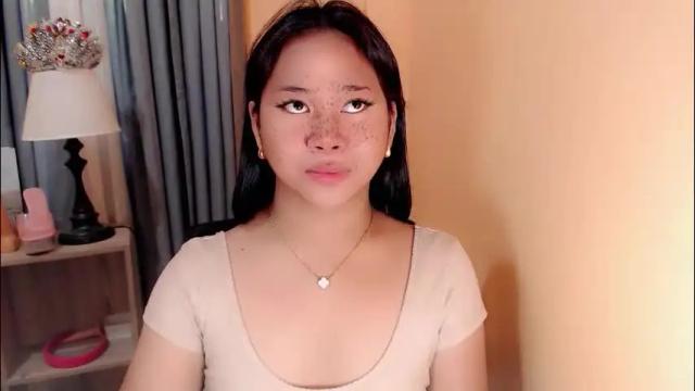 Image 3 of sweet_hoelly Stream on Chaturbate on 2 months ago