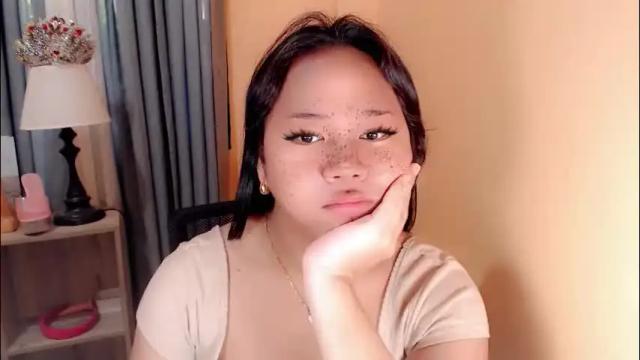 Image 6 of sweet_hoelly Stream on Chaturbate on 2 months ago