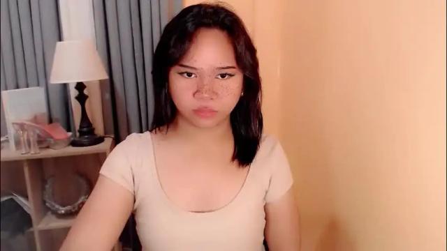 Image 3 of sweet_hoelly Stream on Chaturbate on 1 month ago