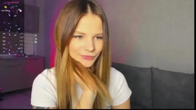 Image 10 of sweet_idol Stream on Chaturbate on 22 months ago