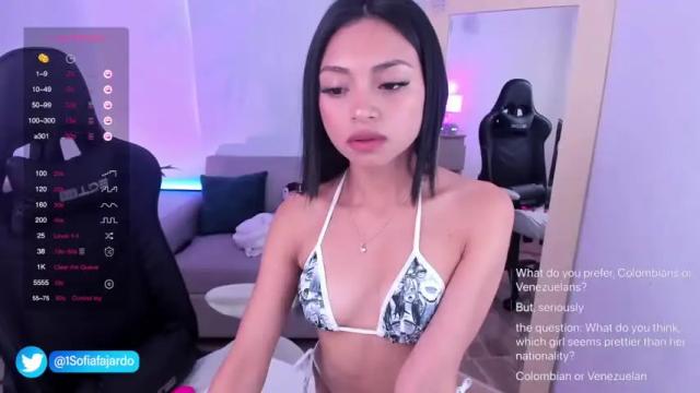 Image 7 of sweet_littleee Stream on Chaturbate on 11 months ago